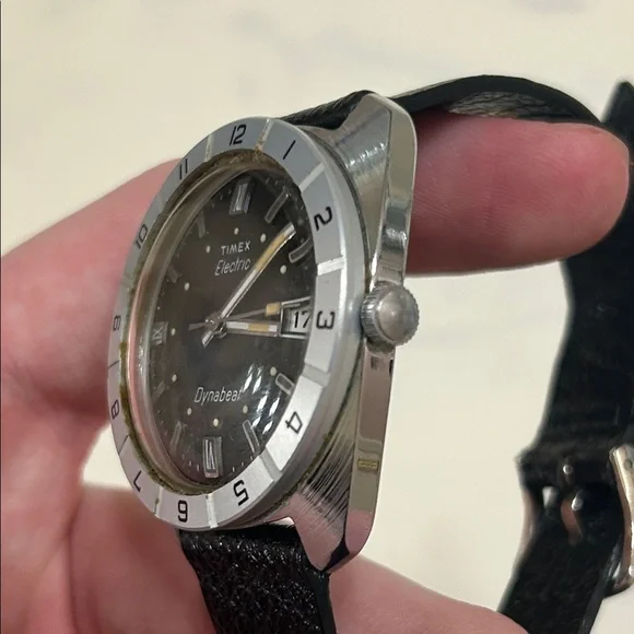 Vintage 1970’s Timex Electric Dynabeat Black and Silver Watch - Picture 4 of 11